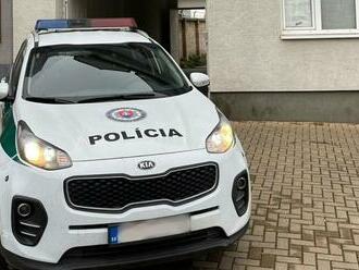 MILÉ gesto policajtov priamo v službe: Strateného PRVÁČIKA našli a odviezli ho k babke