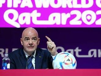 Projekt MS a miliardy: Katar je o parník první, Infantino velebí hostitele