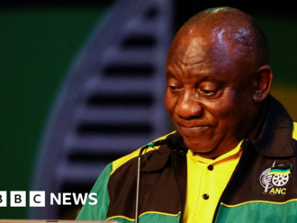 ANC conference: SA President Ramaphosa struggles to stop hecklers in own party