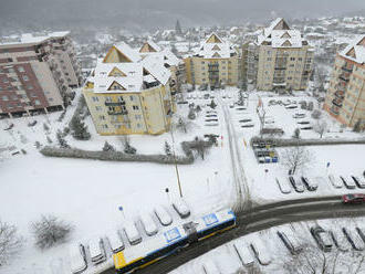 Celé Slovensko sa prebudilo do mrazu. Sneženie sa vráti