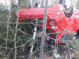 Na silnici 183, zhruba na úrovni obce Mokrouše, havarovalo jedno osobní vozidlo. Jedna osoba je v…