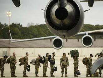 V Poľsku pristáli americkí vojaci, ktorí posilnia východné krídlo NATO