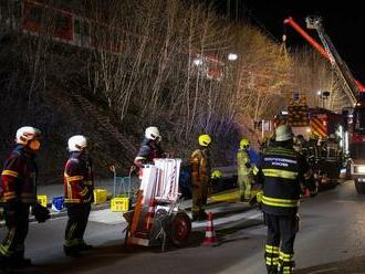 Pri Mníchove sa zrazili vlaky: Jeden mŕtvy a 30 zranených