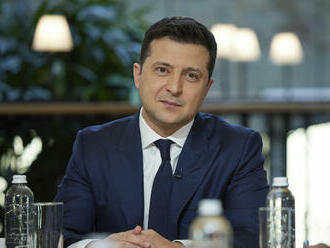 Zelenskyj navrhol Putinovi stretnutie, aby odvrátil hroziacu inváziu