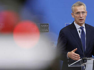 Stoltenberg: Ak chce mať Kremeľ menej NATO na hraniciach, bude ho mať viac