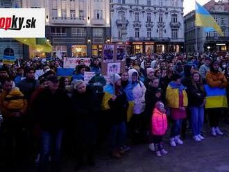 V Bratislave sa konal ďalší protest: Jasná podpora Ukrajine! Strašidelné slová mladej Ukrajinky