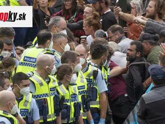 Protest proti opatreniam na Novom Zélande: Polícia začala zatýkať demonštrantov, utáborili sa pred parlamentom