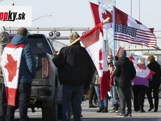 Kanadská polícia zatkla 11 protestujúcich: Blokovali hraničný priechod do USA