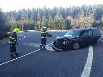 Jednotka ze stanice Teplice zasahovala u dopravní nehody osobního auta na Cínovci. Při nehodě byl…