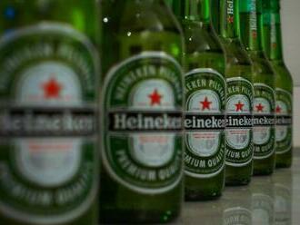 Heineken pre neutíchajúce boje na Ukrajine odchádza z Ruska, spoločnosť ukončila výrobu a predaj svojho piva na trhu