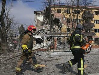 ONLINE: Východ Ukrajiny sa hemží ruskými vojakmi, sú bližšie aj ku Kyjevu