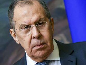 Lavrov varoval pred presunom systémov S-300 na Ukrajinu