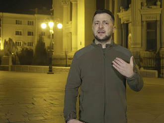 ONLINE: Zelenskyj odkázal Putinovi: Rokujme, inak sa Rusko bude z vojny zviechať roky