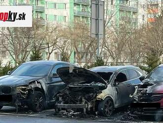 Ďalší nočný požiar v hlavnom meste: VIDEO Na Ružinovskej ulici podpálili auto! Prípad rieši polícia