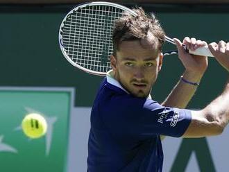 Djokovič sa vráti bez boja na post svetovej jednotky! Rozhodla prehra Medvedeva na Indian Wells