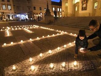 Dojímavé zábery z východu Slovenska: Štátne divadlo Košice predviedlo solidaritu voči bombardovanému Mariupolu