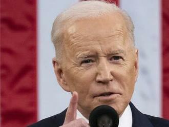 Americký prezident Joe Biden veľkoryso o diplomatke Albrightovej  : Obrátila tok histórie