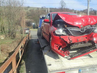 Profesionální hasiči ze stanice Valašské Klobouky zasahovali u nehody dodávky a osobního automobilu…