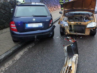 Ve Rtyni v Podkrkonoší havarovala v ulici Kostelecká dvě osobní vozidla, jedna zraněná osoba byla…