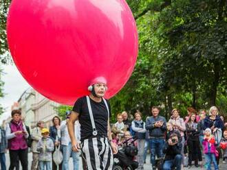 Ministerstvo kultury rozdělilo granty festivalům. Dvě komise kritizují výsledky