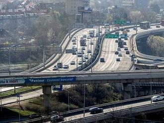 Praha před kolapsem. Oprava Barrandovského mostu zastaví řidiče z celého Česka