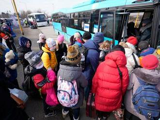 Počas soboty prešlo slovenskými hraničnými priechodmi takmer 3 300 ľudí