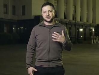 Prezident Zelenskyj ocenil statočnosť Ukrajincov, spomenul aj prvý deň invázie