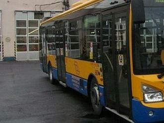 Zlín: V trolejbusech a autobusech můžete opět svobodně dýchat