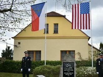 Litice připomněly památku letců, kteří zahynuli při bombardování Škodovky