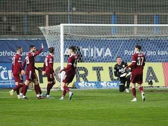 Vedoucí Plzeň zaváhala i na Hané, šance pro Slavii. Sparta už je na dohled