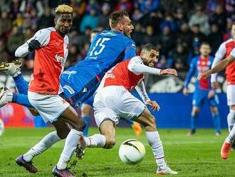 Slavia, Plzeň, Sparta. V boji o titul přituhuje, všichni   ztrácejí