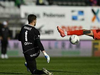 Svatá trojice zůstává pohromadě. Slavia, Plzeň i Sparta vyhrály. Zlín o záchranu