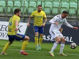 Jablonec po prohře s Pardubicemi klesl na předposlední místo, Karviná remizovala