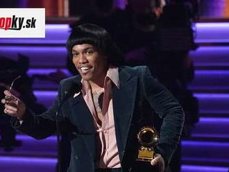 Silk Sonic ovládli ceny Grammy: Bruno Mars sa zapísal do dejín, príhovor Zelenského