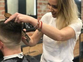 Barberka Vladka nemala po korone núdzu o vlasatých zákazníkov: Aké účesy sú TRENDY?