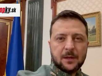 Zelenskyj sa prihovoril svetu v netradičnom odeve: Šťastný deň vyšívania! Ukrajincom poslal veľavravný odkaz