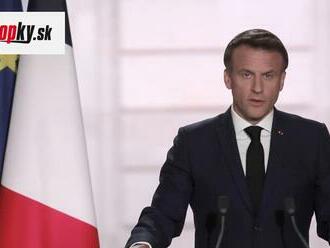 Macron vyzval Erdogana, aby rešpektoval voľbu Fínska a Švédska vstúpiť do NATO