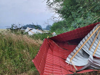 Velmi silné bouřky se přehnaly přes Pardubický kraj, hasičům přinesly více než sto událostí