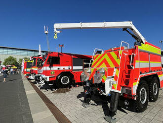 Firma KOBIT-THZ na Interchutzu předvedla například vyprošťovací Tatru Force či osmikolový speciál Scania hasičů ze škodovky