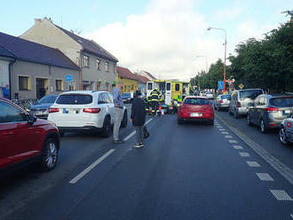 Hasiči ze stanice Uherské Hradiště zasahovali ve Starém Městě na ulici Za Špicí u dopravní nehody…