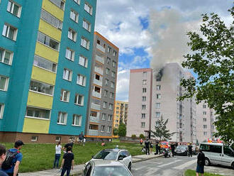 V Ostravě zasahovaly tři jednotky hasičů u požáru bytu v šestém patře