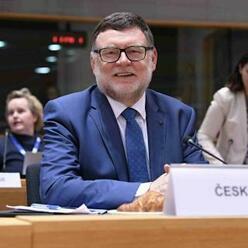 Česká republika převzala od Francie předsednictví Radě Ecofin