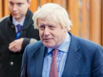 Johnson chce dnes prosadit návrh na zrušení pravidel pro obchod se Severním Irskem po Brexitu