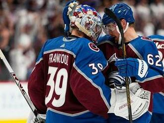 Stanley Cup ze střídačky. Francouz si finále nezachytal, přesto se stal hrdinou