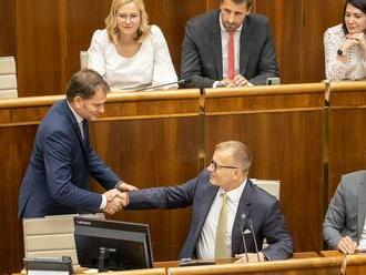 Parlament prelomil veto prezidentky, schválil Matovičov balíček v pôvodnom znení