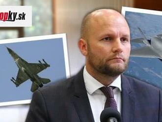 Unikli fámy, že Slovensko zruší nákup stíhačiek F-16! Ministerstvo popiera informácie o výmene za F-35