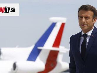 Macron vyzýva ľudí, aby prišli k volebným urnám: Najbližšie mesiace budú veľmi ťažké