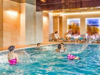 Poľsko pri Baltskom mori: 4* Sun Snow Resorts Kołobrzeg v apartmáne pre 4 osoby + bazén a sauna neobmedzene.