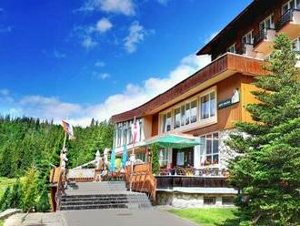 Belianske Tatry: Hotel Magura s privátnym wellness, polpenziou, detským svetom a športovým vyžitím.