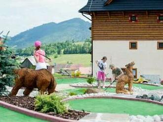 Adventure minigolf pri wellness penzióne Strachan***